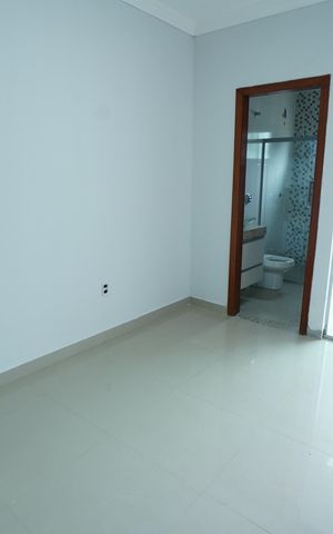 Casa para alugar com 239m², 4 quartos e 4 vagas