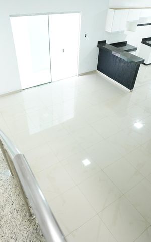Casa para alugar com 239m², 4 quartos e 4 vagas