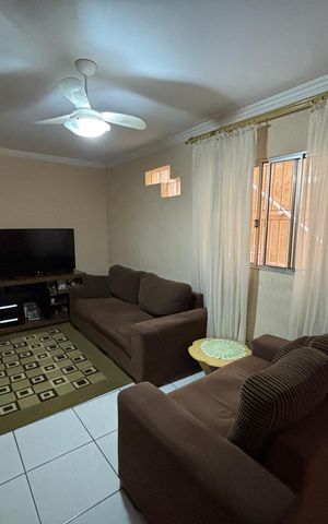 Casa à venda com 135m², 2 quartos e 3 vagas Casa à venda com 135m², 2 quartos e 3 vagasSala