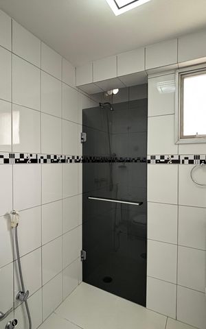 Apartamento para alugar com 65m², 2 quartos e 1 vaga Apartamento para alugar com 65m², 2 quartos e 1 vagaBanheiro social