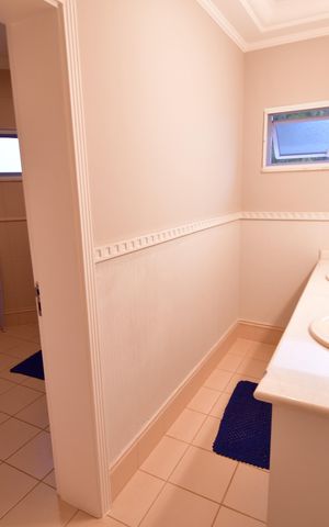 Casa de condomínio à venda com 280m², 4 quartos e 4 vagasBanheiro Social
