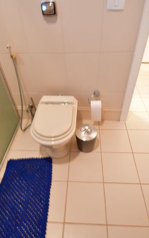 Casa de condomínio à venda com 280m², 4 quartos e 4 vagasBanheiro Social