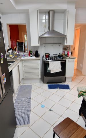 Casa de condomínio à venda com 280m², 4 quartos e 4 vagasCozinha