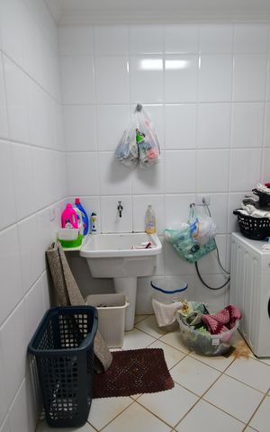 Casa de condomínio à venda com 280m², 4 quartos e 4 vagasÁrea de Serviço