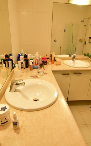 Casa de condomínio à venda com 280m², 4 quartos e 4 vagasBanheiro Suíte