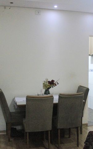 Casa à venda com 215m², 2 quartos e 1 vagaSala
