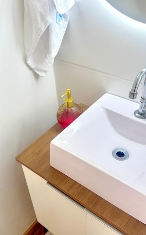 Apartamento para alugar com 47m², 2 quartos e 1 vaga Apartamento para alugar com 47m², 2 quartos e 1 vagaBanheiro