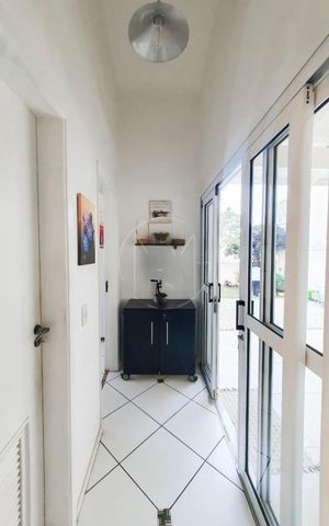 Casa de condomínio à venda com 250m², 4 quartos e 4 vagas