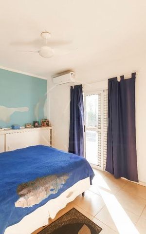 Casa de condomínio à venda com 250m², 4 quartos e 4 vagas