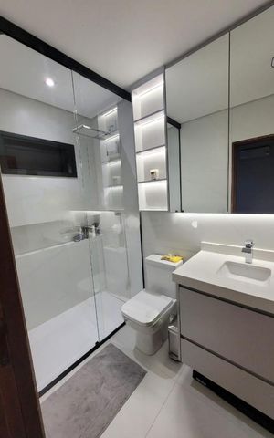 Casa à venda com 165m², 3 quartos e 2 vagas