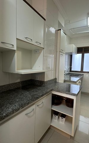 Apartamento à venda com 118m², 3 quartos e 2 vagas Apartamento à venda com 118m², 3 quartos e 2 vagasCozinha