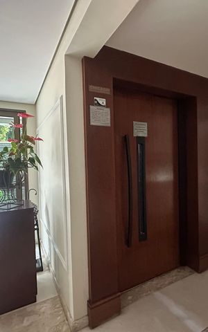 Apartamento à venda com 118m², 3 quartos e 2 vagas Apartamento à venda com 118m², 3 quartos e 2 vagasHall de entrada