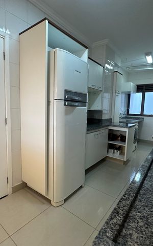 Apartamento à venda com 118m², 3 quartos e 2 vagas Apartamento à venda com 118m², 3 quartos e 2 vagasCozinha