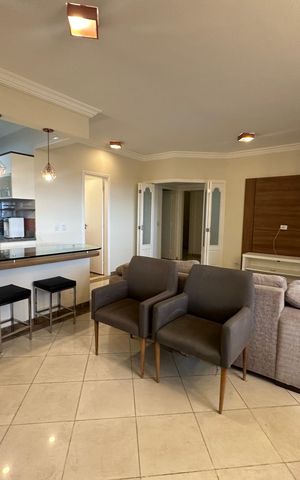 Apartamento à venda com 118m², 3 quartos e 2 vagas Apartamento à venda com 118m², 3 quartos e 2 vagasSala