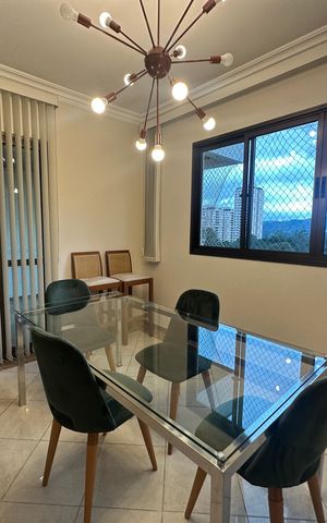 Apartamento à venda com 118m², 3 quartos e 2 vagas Apartamento à venda com 118m², 3 quartos e 2 vagasSala