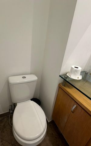 Apartamento à venda com 118m², 3 quartos e 2 vagas Apartamento à venda com 118m², 3 quartos e 2 vagasLavabo