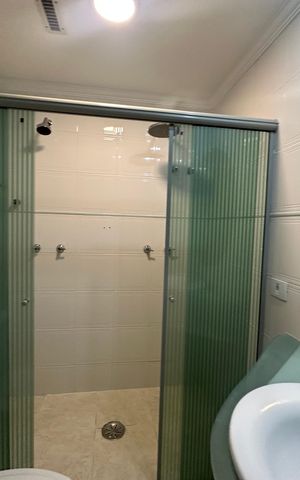Apartamento à venda com 118m², 3 quartos e 2 vagas Apartamento à venda com 118m², 3 quartos e 2 vagasBanheiro da Suíte 1