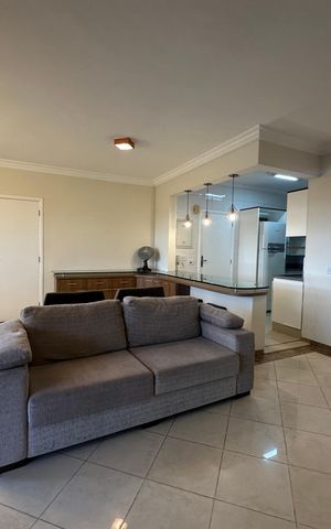 Apartamento à venda com 118m², 3 quartos e 2 vagas Apartamento à venda com 118m², 3 quartos e 2 vagasSala