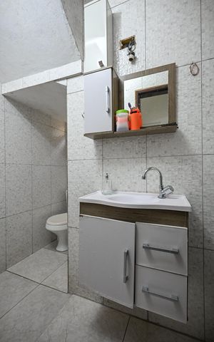 Casa à venda com 130m², 3 quartos e 2 vagasBanheiro da  Casa 2