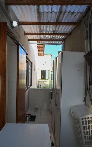 Casa à venda com 130m², 3 quartos e 2 vagasÁrea de Serviço 