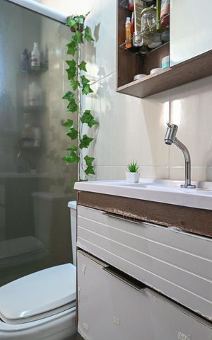 Casa à venda com 130m², 3 quartos e 2 vagasBanheiro