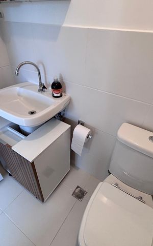 Apartamento para alugar com 55m², 2 quartos e 1 vaga Apartamento para alugar com 55m², 2 quartos e 1 vagaBanheiro