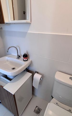 Apartamento para alugar com 55m², 2 quartos e 1 vaga Apartamento para alugar com 55m², 2 quartos e 1 vagaBanheiro