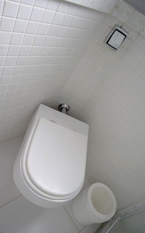Casa à venda com 312m², 4 quartos e 3 vagasBanheiro 2