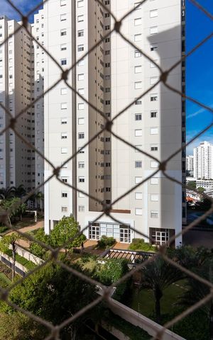 Apartamento à venda com 69m², 3 quartos e 2 vagasVaranda da Sala - Vista