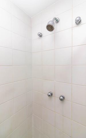Apartamento à venda com 69m², 3 quartos e 2 vagasBanheiro da Suíte