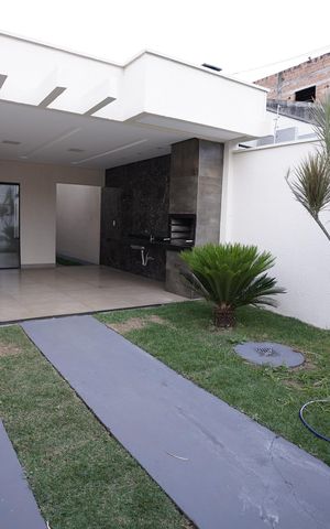 Casa à venda com 150m², 3 quartos e 3 vagas