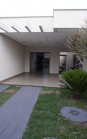 Casa à venda com 150m², 3 quartos e 3 vagas