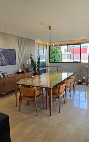 Apartamento à venda com 284m², 4 quartos e 5 vagasSala de jantar