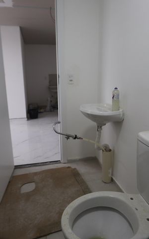 Apartamento para alugar com 32m², 2 quartos e sem vagaBanheiro