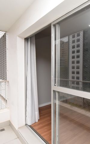 Apartamento para alugar com 71m², 2 quartos e 1 vagaSacada