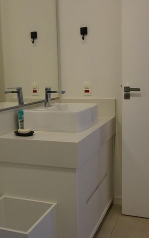 Casa de condomínio à venda com 407m², 4 quartos e 6 vagasBanheiro da Suíte 3