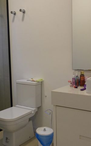 Casa de condomínio à venda com 407m², 4 quartos e 6 vagasBanheiro da Suíte 1