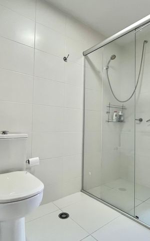 Studio para alugar com 26m², 1 quarto e 1 vaga Studio para alugar com 26m², 1 quarto e 1 vagaBanheiro