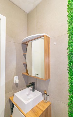 Casa de condomínio à venda com 45m², 2 quartos e 1 vaga Casa de condomínio à venda com 45m², 2 quartos e 1 vagaBanheiro