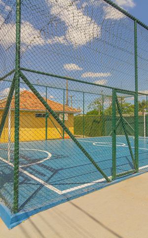 Casa de condomínio à venda com 45m², 2 quartos e 1 vaga Casa de condomínio à venda com 45m², 2 quartos e 1 vagaQuadra Esportiva