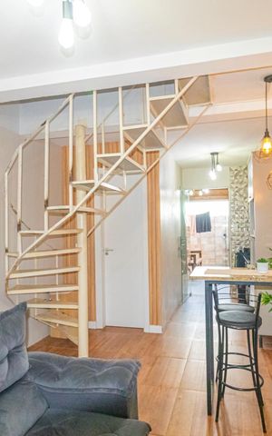 Casa de condomínio à venda com 45m², 2 quartos e 1 vaga Casa de condomínio à venda com 45m², 2 quartos e 1 vagaSala