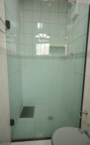 Casa à venda com 228m², 3 quartos e 2 vagasBanheiro da Suíte 