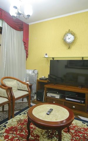 Casa à venda com 228m², 3 quartos e 2 vagasSala