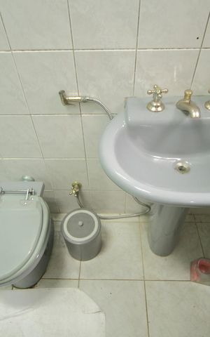 Casa à venda com 228m², 3 quartos e 2 vagasBanheiro da Suíte 