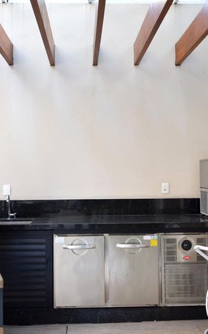Apartamento à venda com 181m², 3 quartos e 3 vagasChurrasqueira