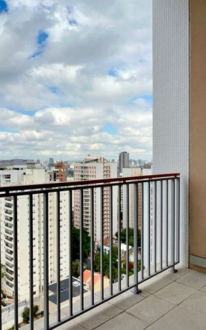 Apartamento à venda com 84m², 1 quarto e 1 vaga Apartamento à venda com 84m², 1 quarto e 1 vagaVaranda