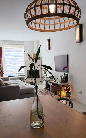 Casa de condomínio à venda com 120m², 1 quarto e 1 vaga Casa de condomínio à venda com 120m², 1 quarto e 1 vagaSala