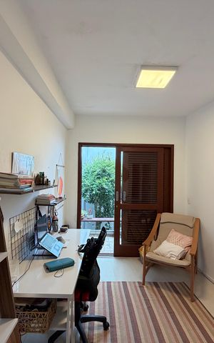 Casa de condomínio à venda com 120m², 1 quarto e 1 vaga Casa de condomínio à venda com 120m², 1 quarto e 1 vagaEscritório