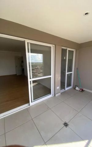 Apartamento para alugar com 67m², 2 quartos e 2 vagas Apartamento para alugar com 67m², 2 quartos e 2 vagasVaranda