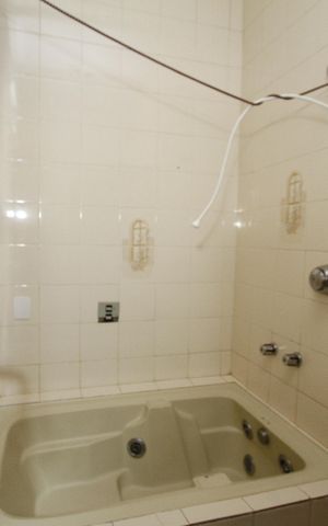 Casa à venda com 370m², 4 quartos e 3 vagasBanheiro Social